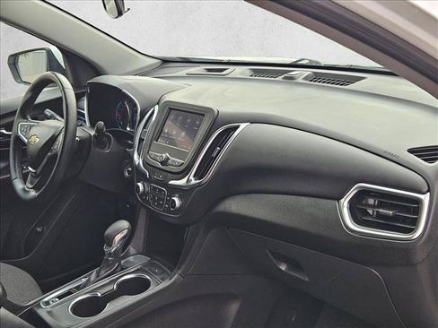 Used 2024 Chevrolet Equinox LT FWD image 21