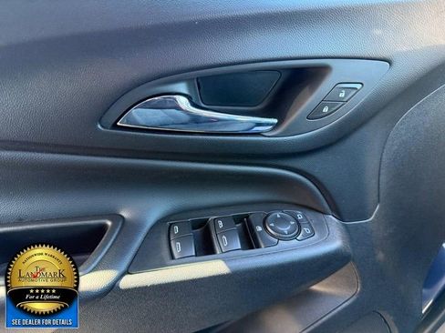 Used 2024 Chevrolet Equinox LT image 10