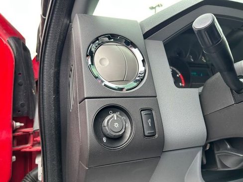 Used 2012 Ford F250 XLT w/ Camper Pkg image 23