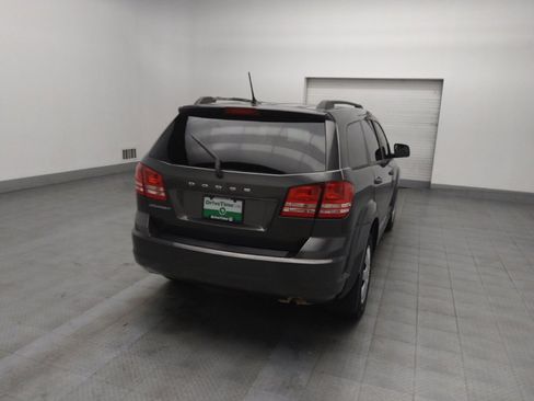 Used 2018 Dodge Journey SE image 7