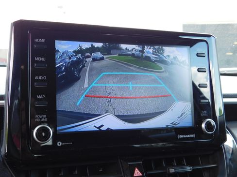 Used 2022 Toyota Corolla Cross LE FWD image 18