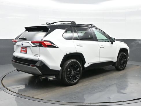 Used 2024 Toyota RAV4 XSE AWD/4WD image 6