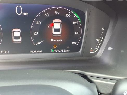 Used 2023 Honda Accord Touring image 34