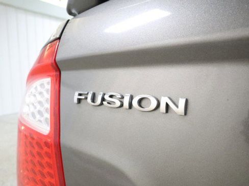 Used 2012 Ford Fusion SE image 20