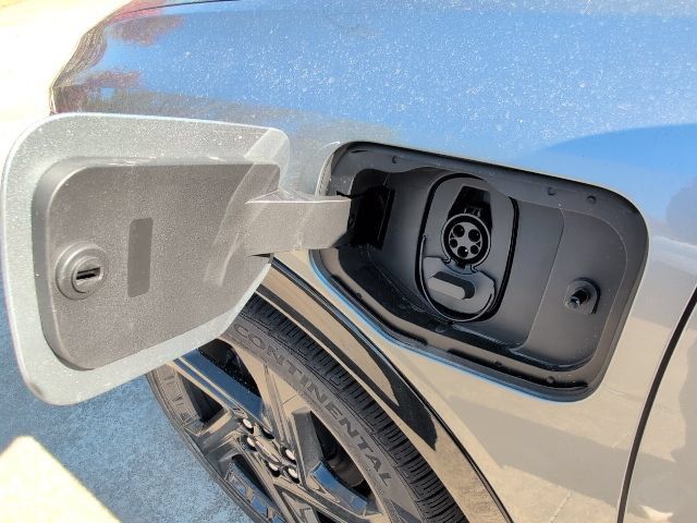 New 2026 Chevrolet Equinox EV RS FWD image 33