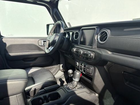 Certified 2023 Jeep Wrangler Unlimited Sahara AWD/4WD image 38