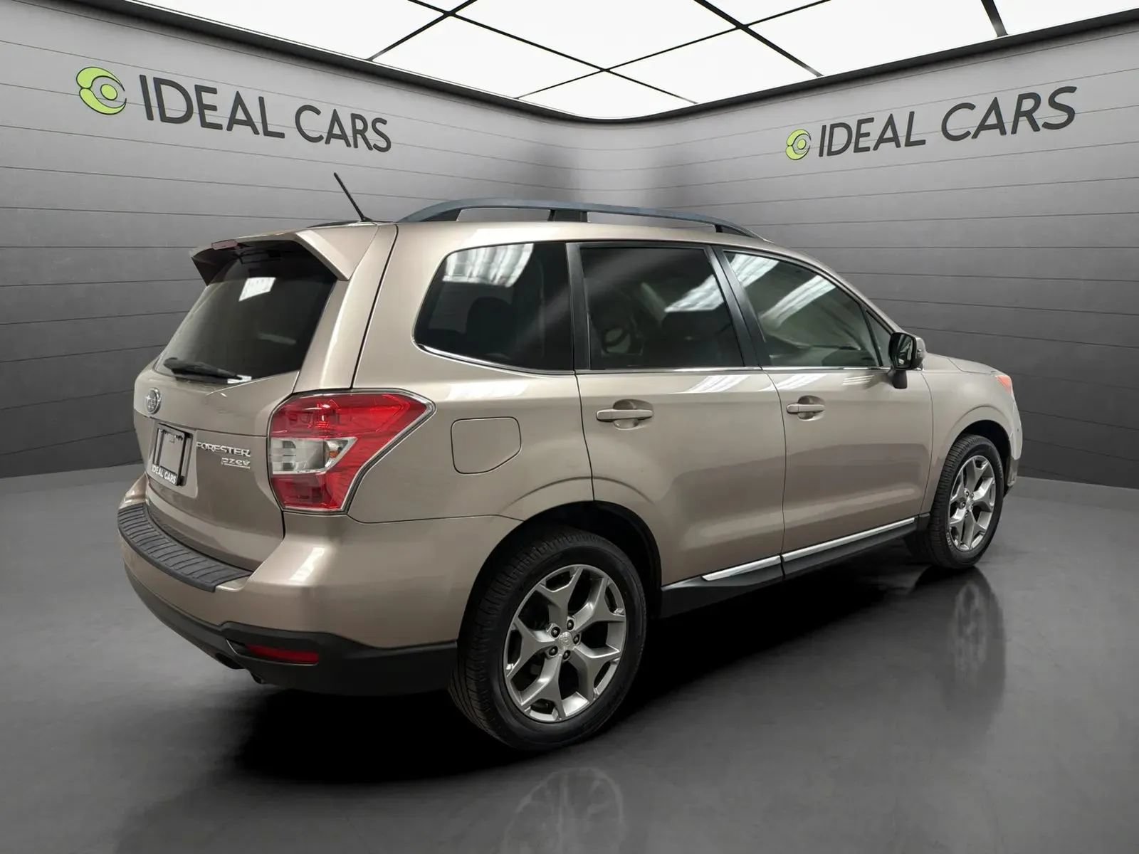 Used 2015 Subaru Forester 2.5i Touring w/ Eyesight & Navigation System AWD/4WD image 5
