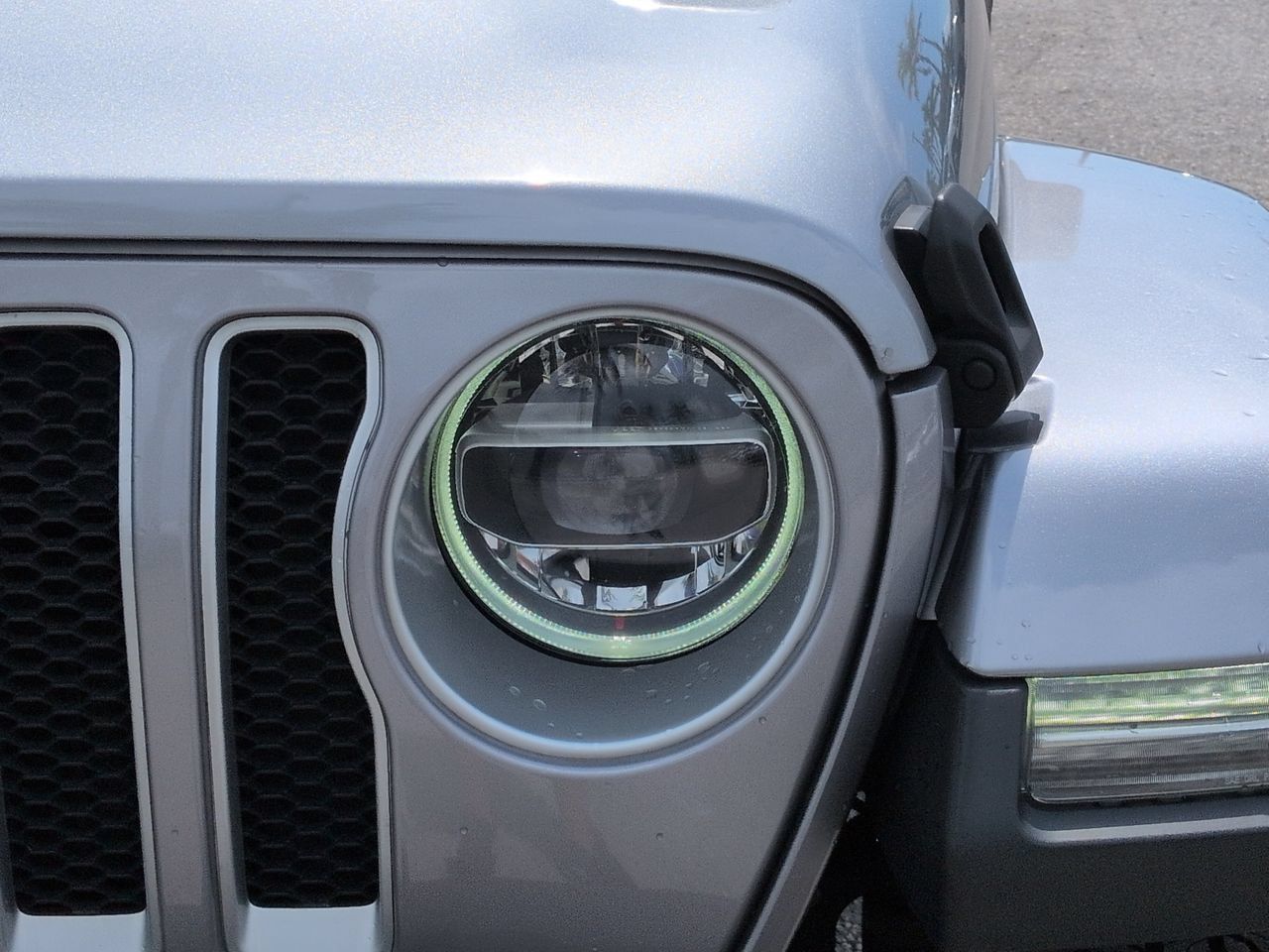Used 2021 Jeep Wrangler Unlimited Sahara AWD/4WD image 10