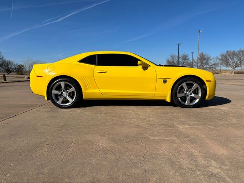 Used 2011 Chevrolet Camaro LT w/ RS Package image 24