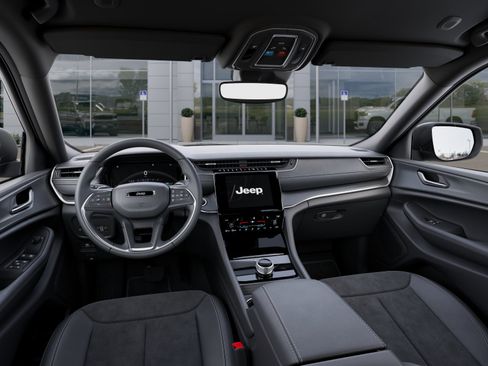 New 2025 Jeep Grand Cherokee L Laredo image 51