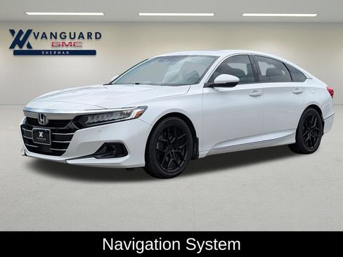 Used 2021 Honda Accord Touring image 3
