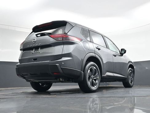 Certified 2026 Nissan Rogue SV w/ Cold Weather Package FWD image 39