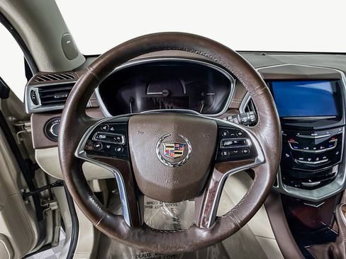 Used 2016 Cadillac SRX Luxury image 13