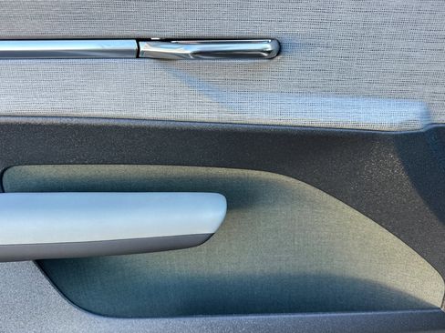 New 2026 Volvo EX30 Plus w/ Climate Package image 9