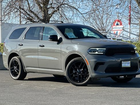 Certified 2024 Dodge Durango GT image 2