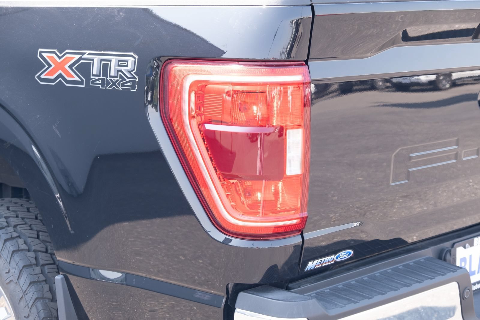 Used 2023 Ford F150 XLT w/ XTR Package AWD/4WD image 20