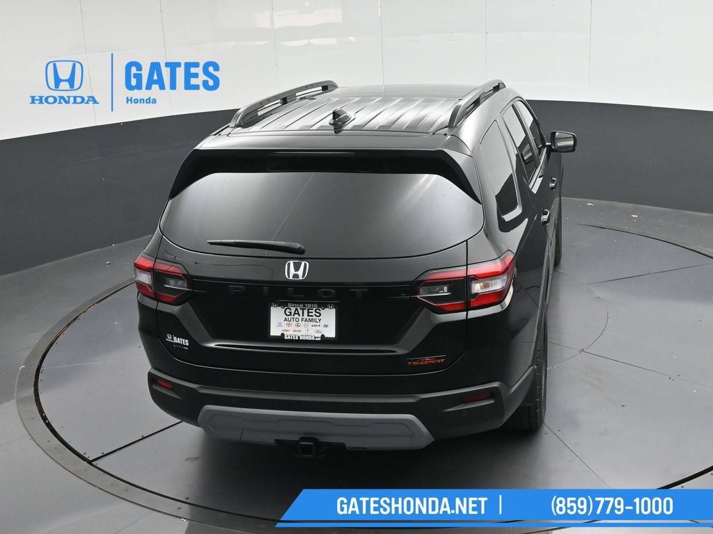 Certified 2025 Honda Pilot TrailSport image 50