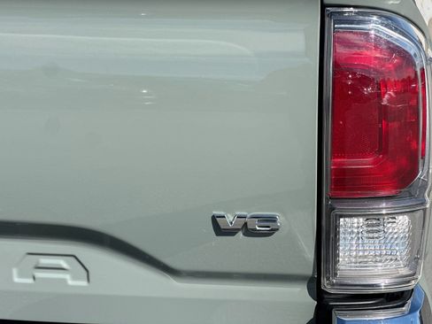 Used 2023 Toyota Tacoma TRD Off-Road AWD/4WD image 30