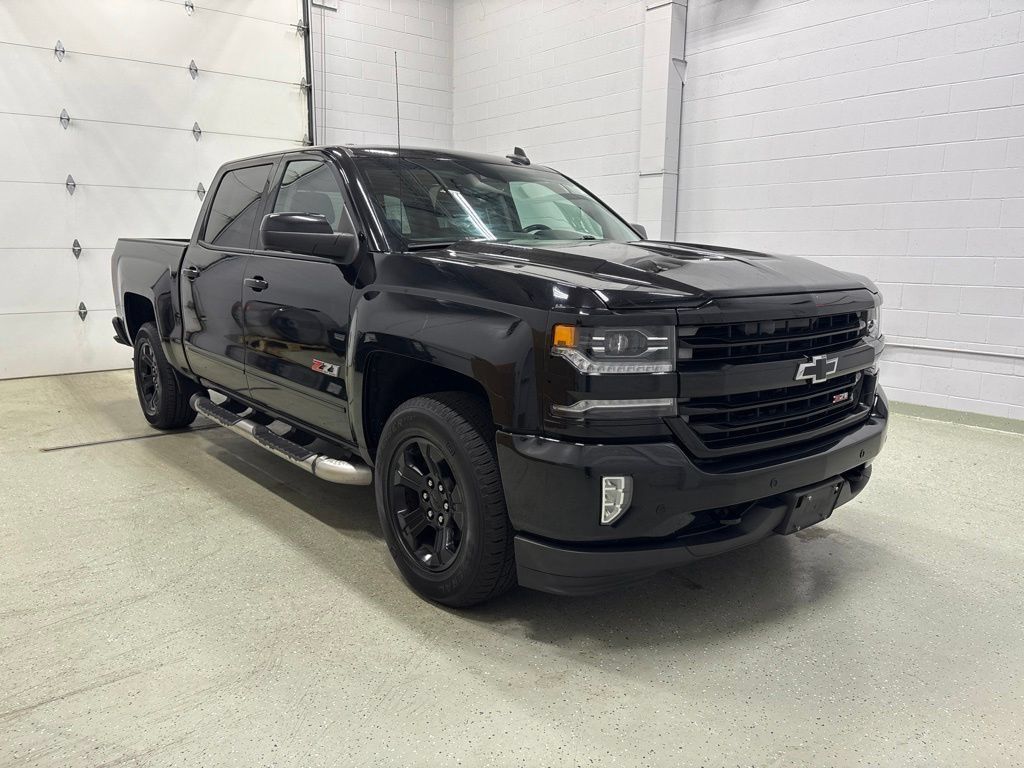 Used 2017 Chevrolet Silverado 1500 LTZ Z71 w/ LTZ Plus Package AWD/4WD image 2