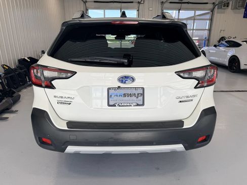 Used 2024 Subaru Outback Touring AWD/4WD image 4