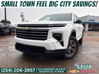 Used 2024 Chevrolet Traverse LT