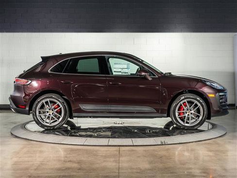 New 2026 Porsche Macan S image 8