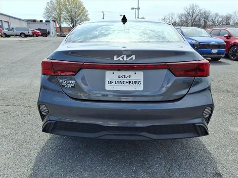 Used 2024 Kia Forte LXS image 5