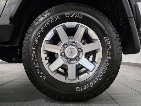 Used 2014 Toyota FJ Cruiser 4WD w/ Convenience Package image 23