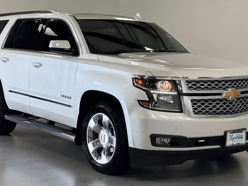 Used 2016 Chevrolet Tahoe LT w/ LT Signature Package AWD/4WD image 6
