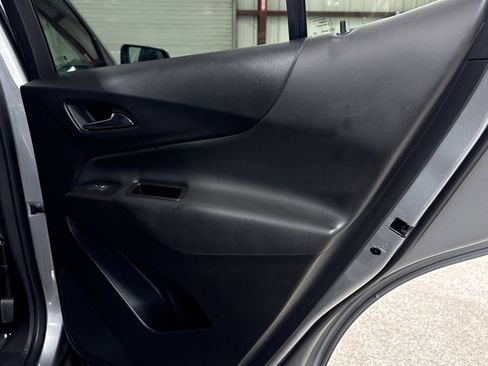 Used 2023 Chevrolet Equinox LT image 19