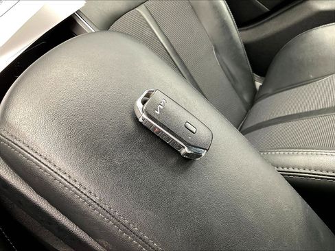 Used 2022 Kia K5 GT-Line AWD/4WD image 34