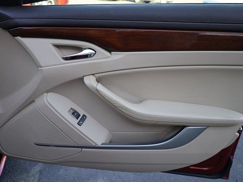 Used 2010 Cadillac CTS Luxury AWD/4WD image 16