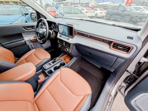 Used 2024 Ford Maverick Lariat w/ 4K Tow Package image 13