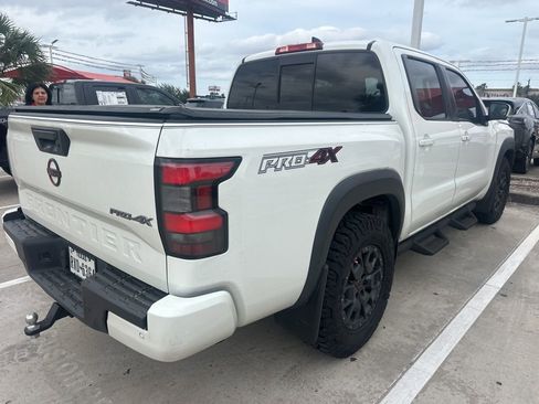 Used 2022 Nissan Frontier PRO-4X w/ Pro-4X Premium Package AWD/4WD image 1
