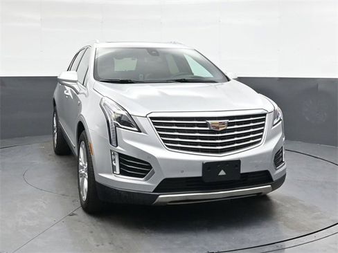 Used 2017 Cadillac XT5 Platinum image 9