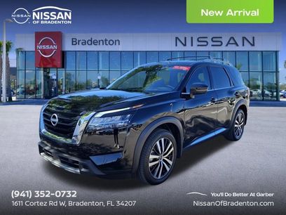 Certified 2024 Nissan Pathfinder Platinum