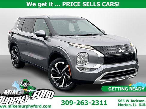 Used 2022 Mitsubishi Outlander SE image 1