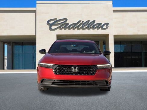 Used 2025 Honda Accord Sport image 9