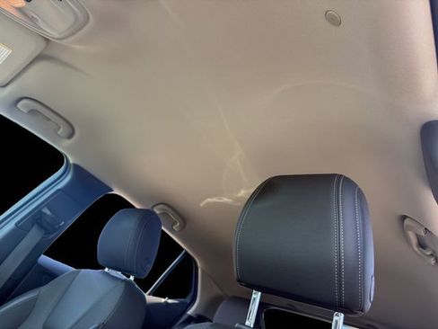 Used 2023 Buick Encore GX Select w/ Sport Touring Package image 24