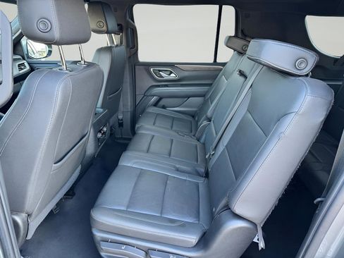 Used 2022 Chevrolet Suburban Z71 AWD/4WD image 20