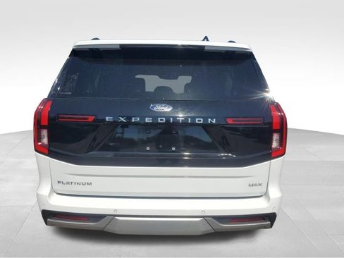 Used 2025 Ford Expedition Max Platinum AWD/4WD image 4