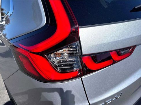 Used 2023 Honda CR-V EX image 31
