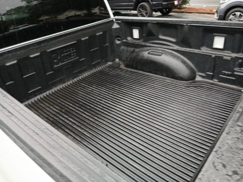 Used 2020 Ford F150 XLT RWD image 9