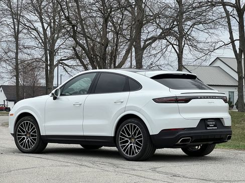 Certified 2021 Porsche Cayenne Coupe image 3