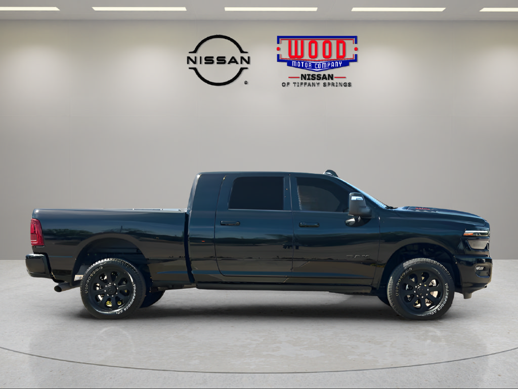 Used 2026 RAM 2500 Laramie AWD/4WD image 2