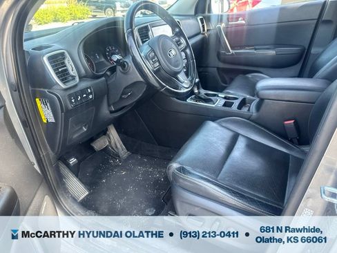 Used 2017 Kia Sportage EX w/ EX Technology Package FWD image 3