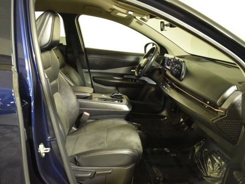 Certified 2023 Nissan Ariya AWD image 37