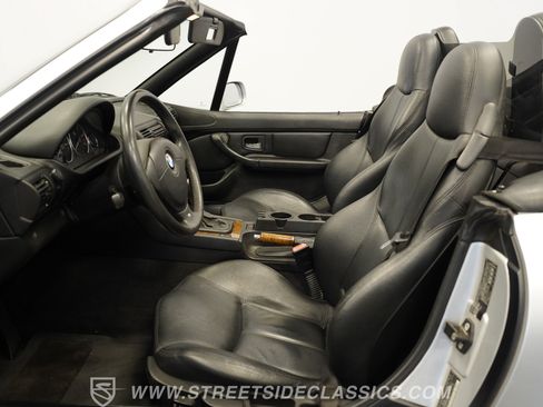Used 2001 BMW Z3 3.0i RWD image 3