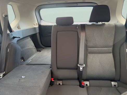 Used 2024 Nissan Rogue SV image 26