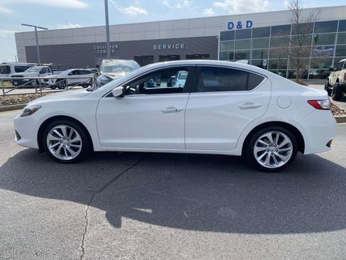 Used 2018 Acura ILX Sedan FWD image 4